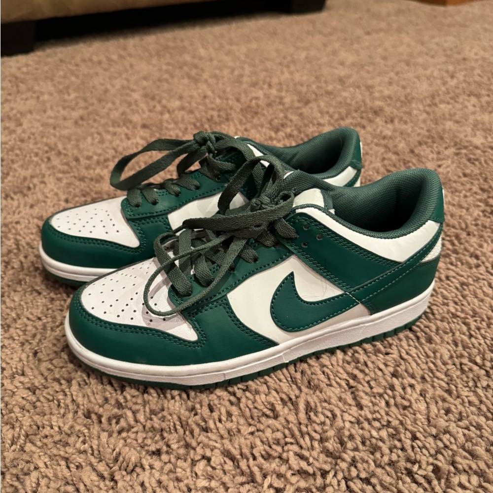 Nike Dunks